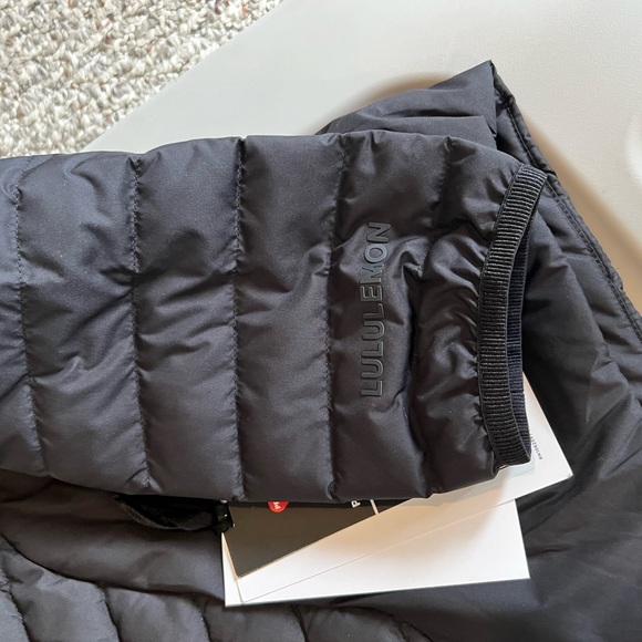 Lightweight Relaxed-Fit Down Jacket - Picture 10 of 13